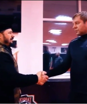 Александр Емельяненко спорит на автомобиль с главой бойцовского клуба «Ахмат», что год не будет пить (видео)