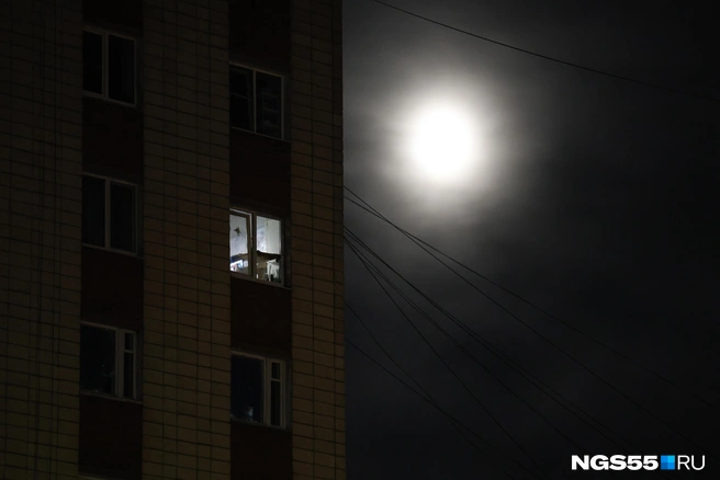 Суперлуние будет нестандартным | Источник: Евгений Софийчук / NGS55.RU