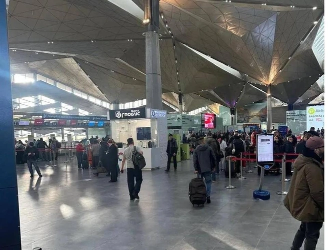 Прокуратура начала проверку после посадки московского рейса в Пулково | Источник: Северо-Западная транспортная прокуратура