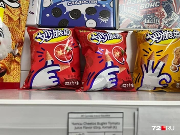 Cheetos в китайской упаковке не узнать | Источник: Анатолий Кузнецов / 72.RU