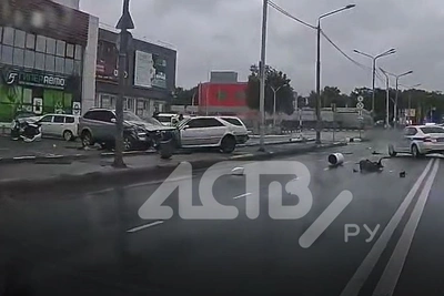 Погоня в Южно-Сахалинске: ДТП с тремя автомобилями