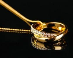 Красноярец пытался украсть эксклюзивное украшение | ngs24.ru