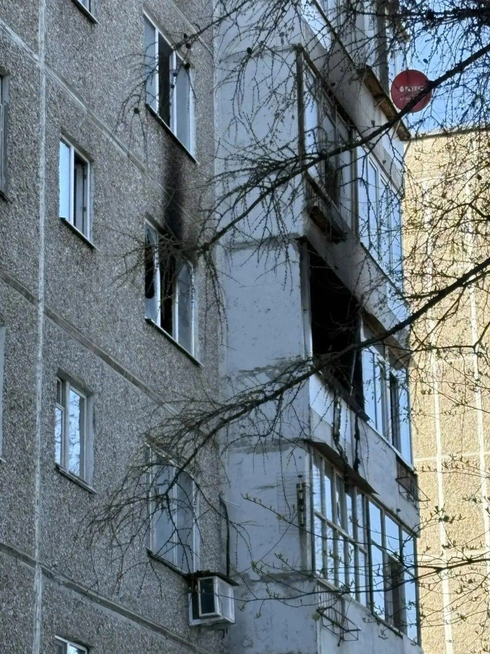 Пожар произошел в доме на улице Электриков | Источник: «Наш Малахит»