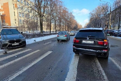 Видео аварии с двумя БМВ в Воронеже опровергает версию полиции