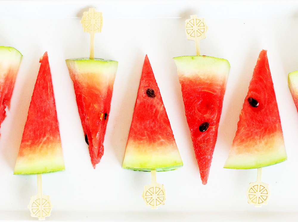 5 веских причин включить арбуз в ежедневное меню уже сегодня | marieclaire.ru