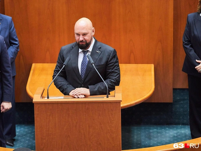 Владимир Кошелев отметил, что базу законотворческой деятельности он получил именно в областном парламенте | Источник: Роман Данилкин / 63.RU