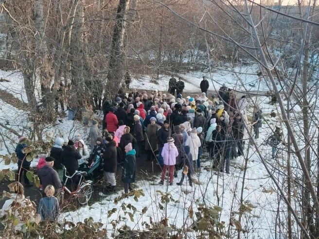 21 октября жители собрались, чтобы обсудить ситуацию с журналистами | Источник: Алена Ускова