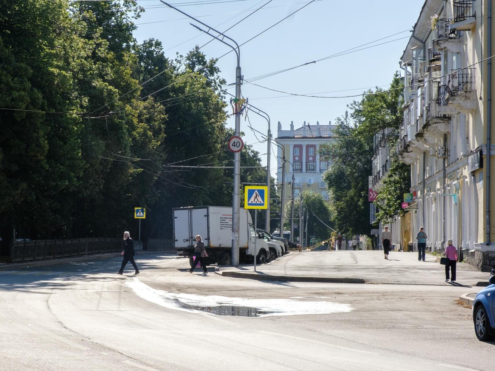 В киоске можно было купить газету или перекус | Источник: Булат Салихов / UFA1.RU