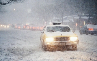 В царстве снега: посмотрите, как выглядели самые сильные и зрелищные снегопады в истории