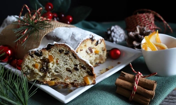 Десерты для новогоднего стола: 5 простых рецептов вкусных блюд без сахара
