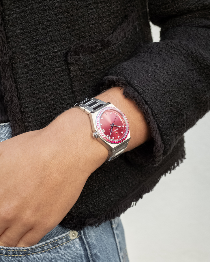 По какому поводу Zenith «перекрасили» часы Defy Midnight в градиентный розовый цвет?