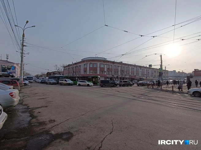 Угол Партизанской и Тимирязева стоит | Источник: Даниил Конин / «ИрСити»