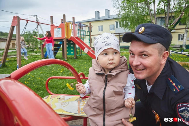 Две дочки — это очень хорошо, но молодые родители планируют на этом не останавливаться: нужен еще и сын | Источник: Роман Данилкин / 63.RU