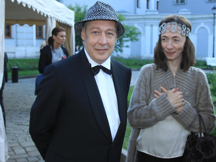 Михаил Ефремов и Софья Кругликова