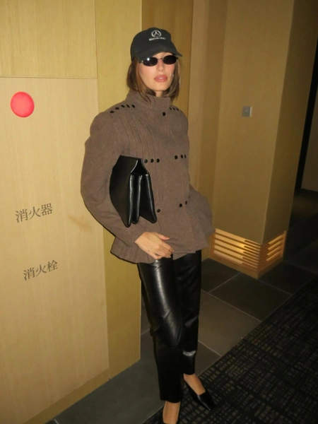 Источник: @haileybieber