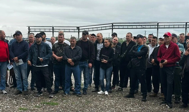 С задолженностями руководство шахты планирует рассчитаться за неделю  | Источник: Андрей Панов / vk.com
