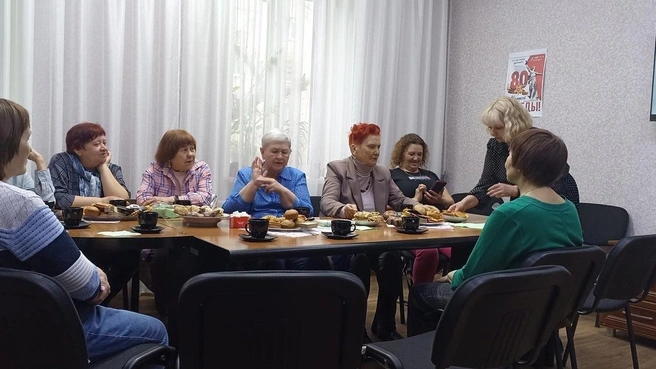 «Полезные встречи» регулярно проходят в Центре социального обслуживания № 1 | Источник: Анна Сарапульцева / 45.RU