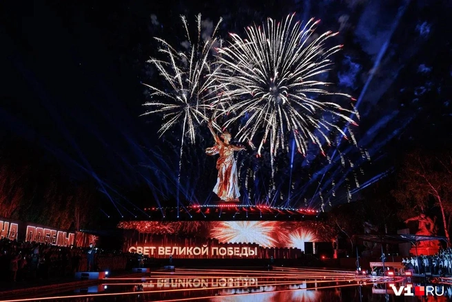 Зрелище до мурашек… | Источник: Алексей Волхонский / V1.RU