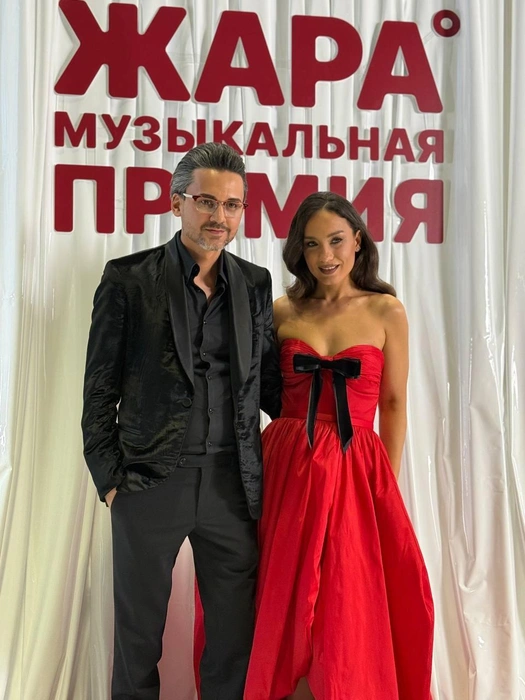 Дайнеко и ее супруг | Источник: Анастасия Власова / STARHIT.RU