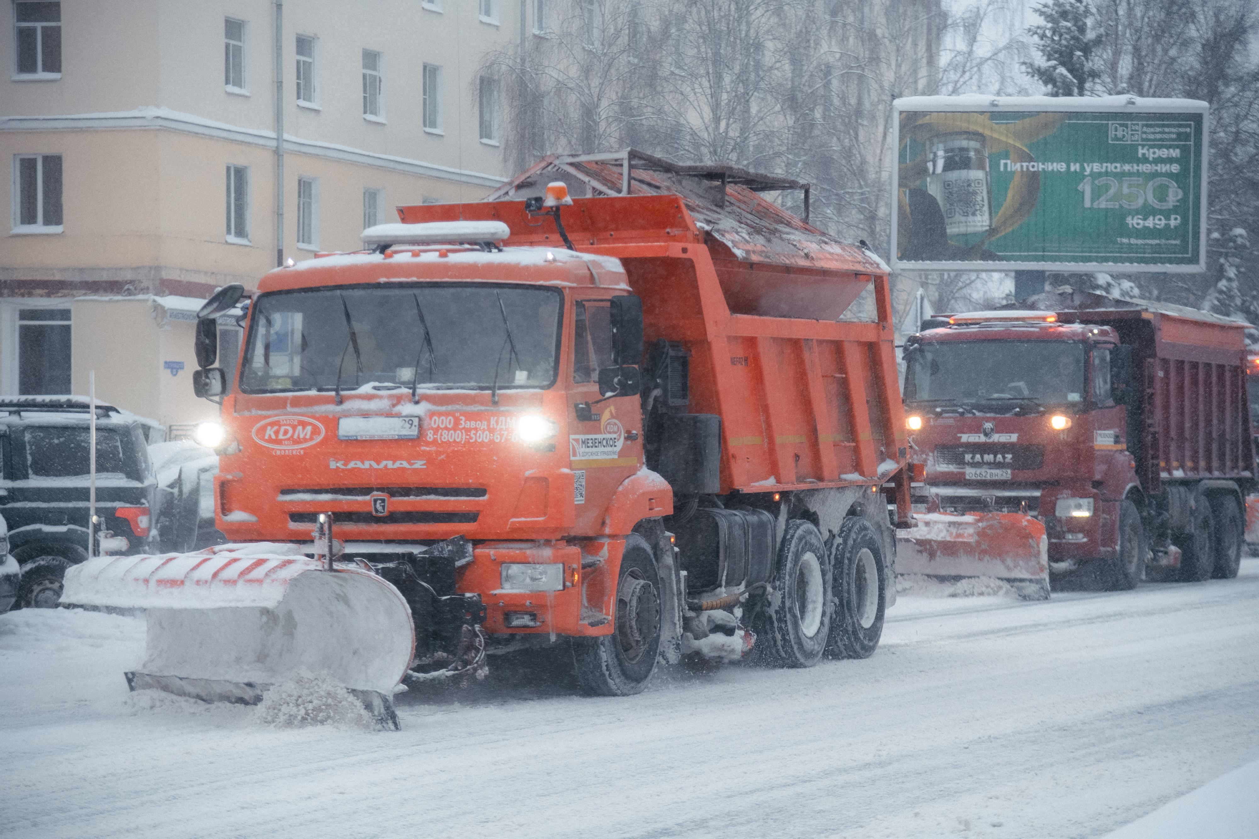 В Архангельске опять перекроют улицу: откуда могут эвакуировать машины