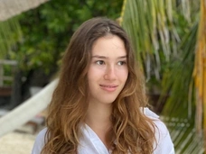 18-летняя дочь Бориса Немцова вышла замуж