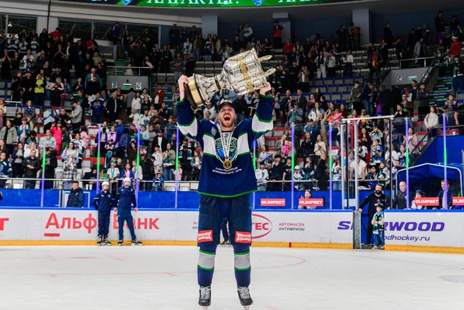 Новокузнецкий «Металлург» подписал защитника Афанасьева | Источник: metallurg-nk.ru