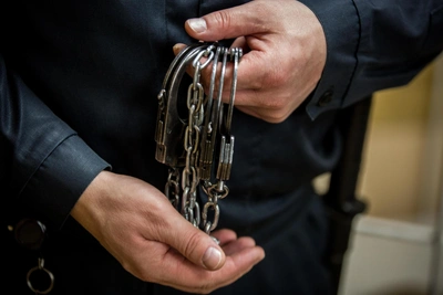 Жителя Новосибирска судят в Кузбассе за похищение и вымогательство