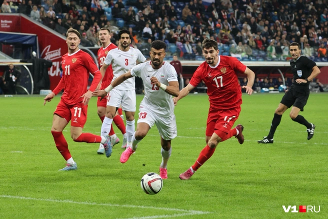 Сборная России к концу первого тайма ведет в счете | Источник: Алексей Волхонский / V1.RU