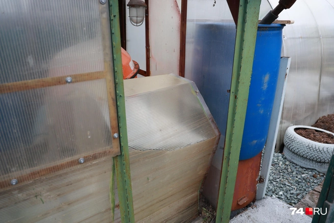 Некоторые секции вылетели совсем | Источник: Михаил Шилкин