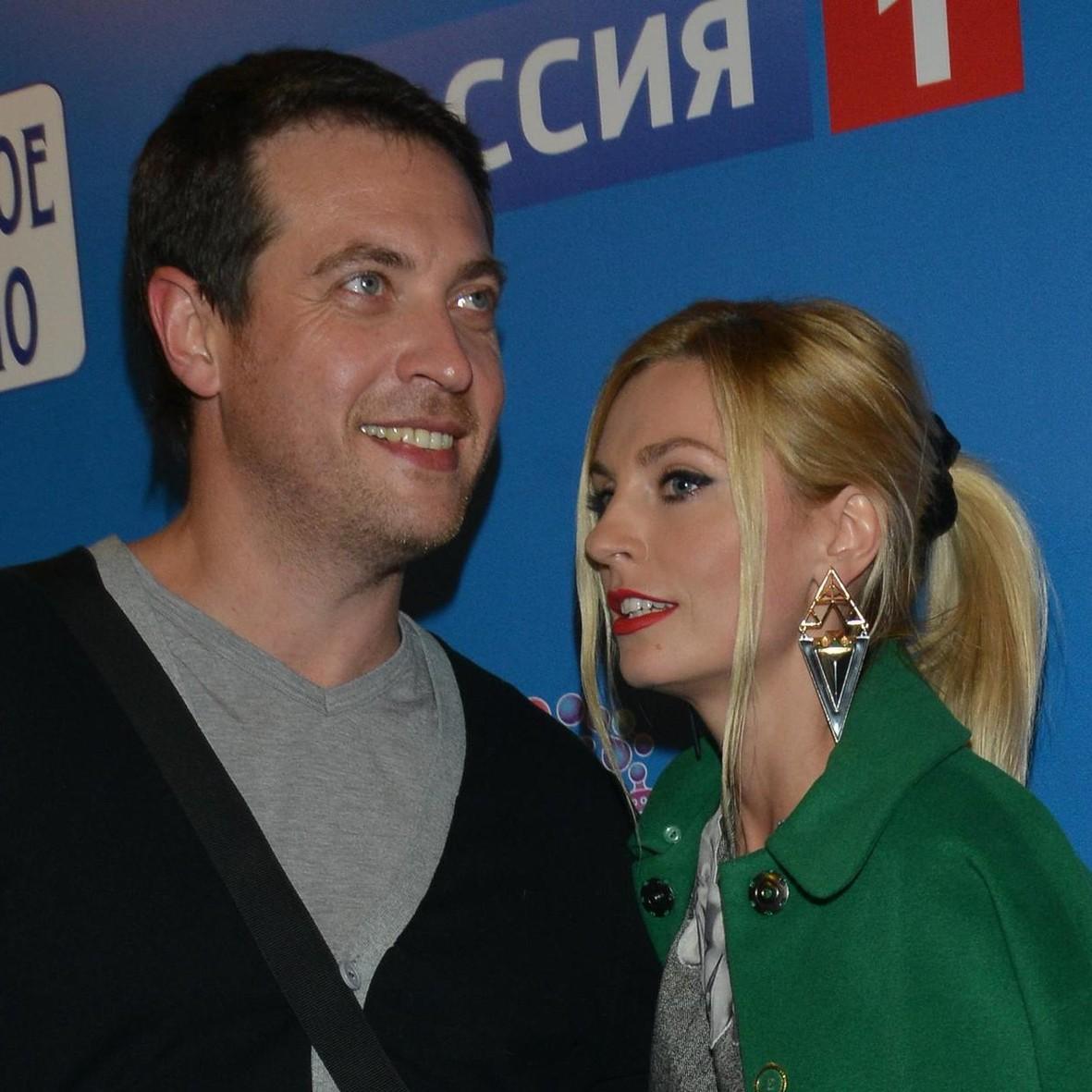 Кирилл Сафонов сообщил важную новость про дочь, чья мама умерла от алкоголизма