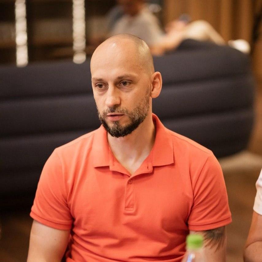 <p>Сергей Анохин</p>