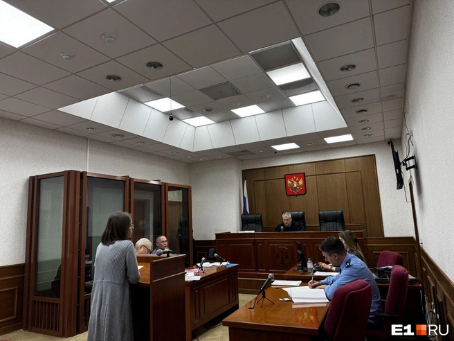 В суде допросили маму и сестру погибшего | Источник: Евгений Кошек / E1.RU