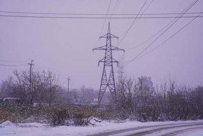 Сильный ветер и метели в Поморье: возможны отключения света