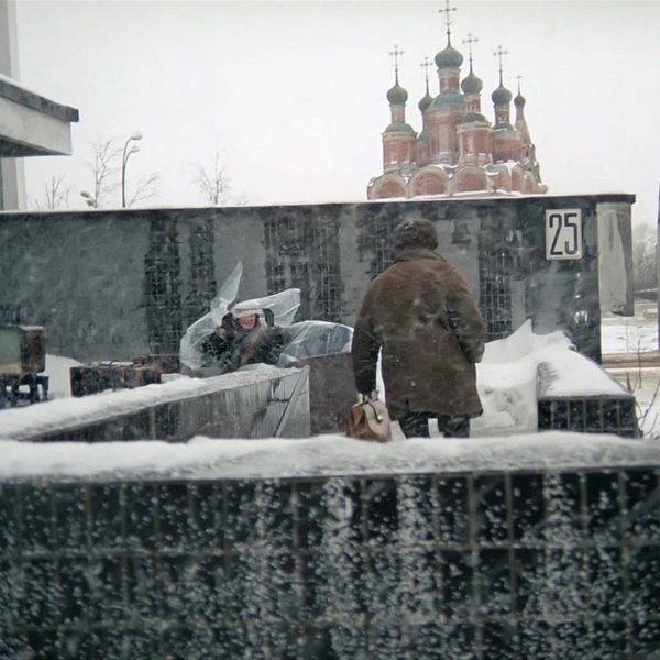 Другой ракурс  | Источник: кадр из фильма «Ирония судьбы, или С лёгким паром!» (1976), Мосфильм