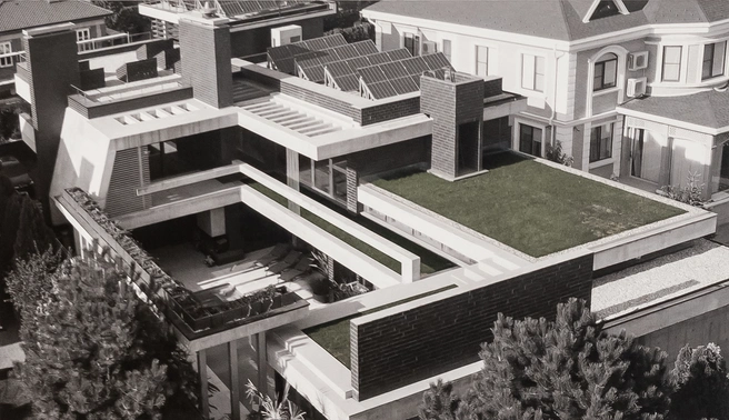 На крыше есть место, которое можно оборудовать под себя | Источник: Евгений Вдовин / 161.RU