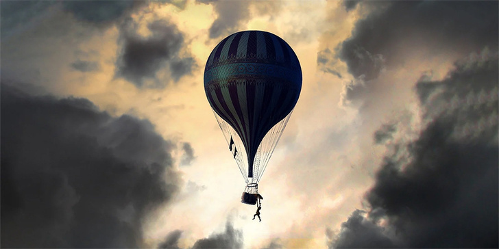 MAXIM рецензирует фильм «Аэронавты» по мотивам реальных похождений воздушного шара