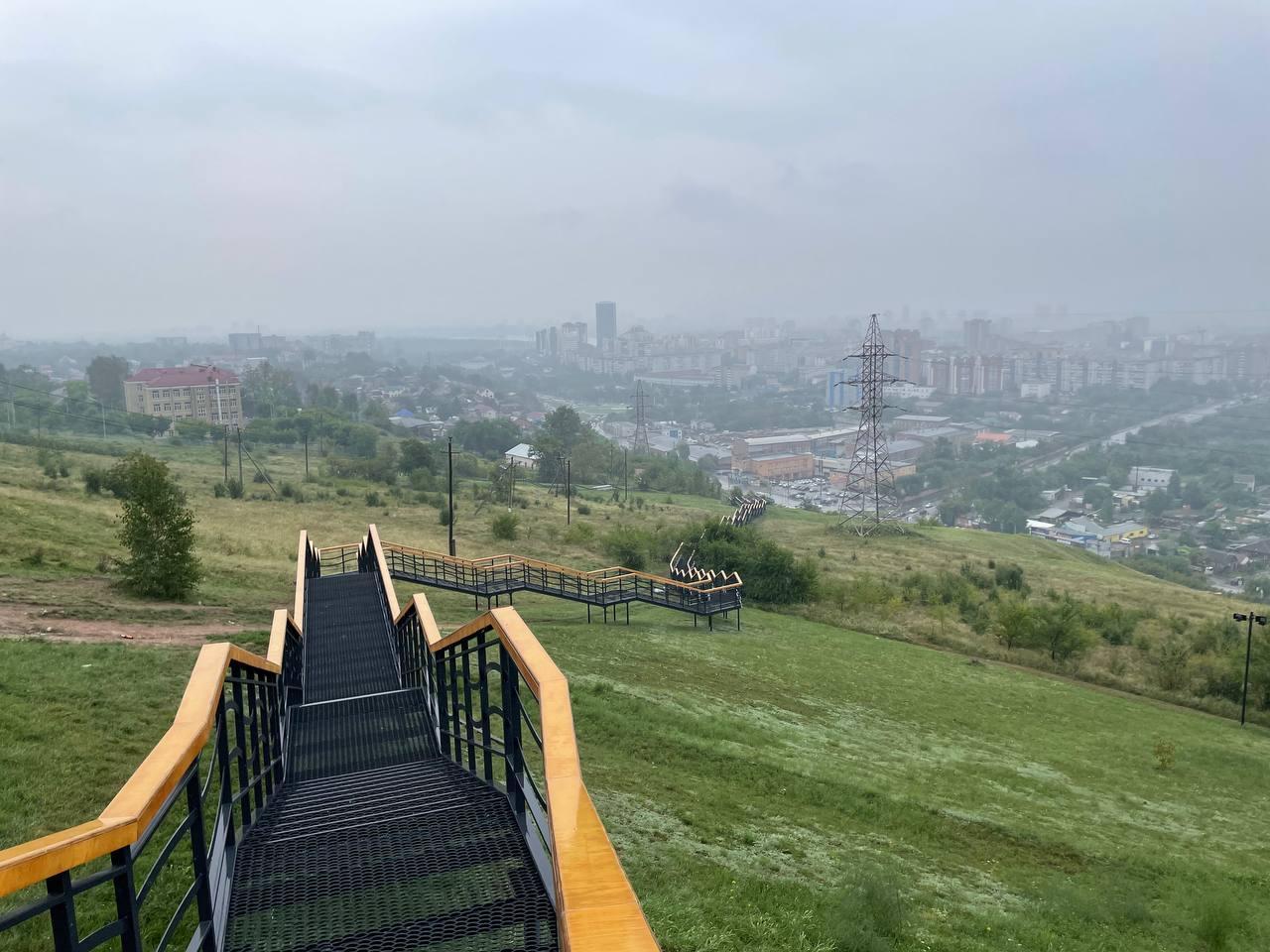 Красноярск называют городом лестниц. Мы посчитали их длину и впечатлились