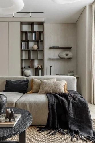 Шторы, izabellafareni. Черный плед Pretto, Wonderful. Керамика, ru.xeniapashkovskaya.com.  | Источник: Михаил Чекалов; стиль: Екатерина Клее