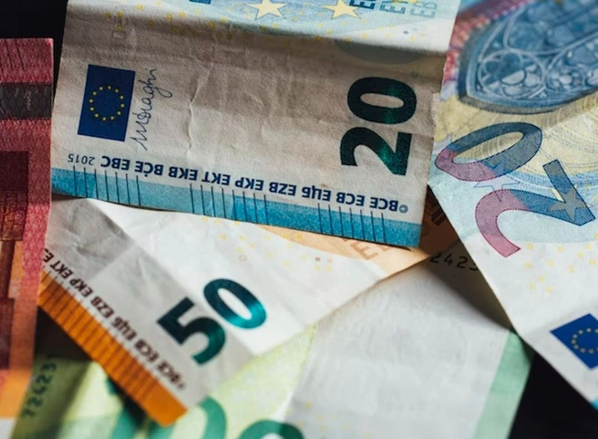 Bloomberg: Венгрия заблокирует передачу Зеленскому 18 млрд евро | ya62.ru