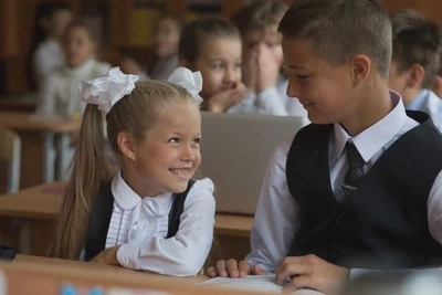 Губернатор продлил выплаты первоклассникам в 2026 году