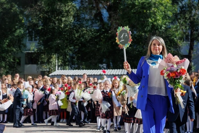 Кадровые дыры в школах Тюменской области начали закрывать