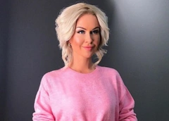 Марина Африкантова показала свадебное платье