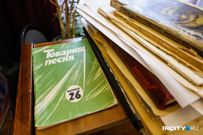 В кабинете у Нэли Васильевны много интересного | Источник: Ксения Филимонова / «ИрСити»