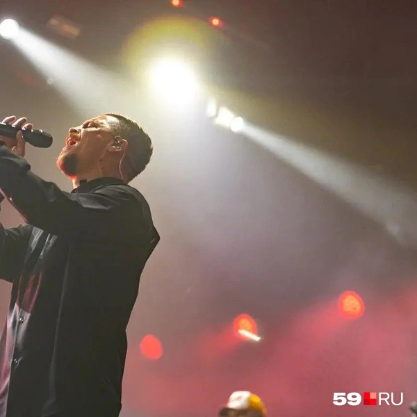 Антон Беляев уже знаком пермякам — с Therr Maitz он выступал на эспланаде | Источник: Василина Любимова / 59.RU