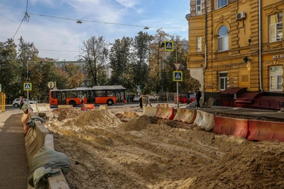 На площади Горького в Нижнем Новгороде ставят светофоры