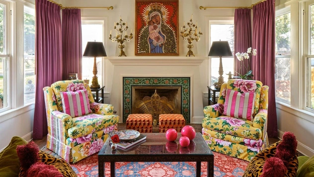 «Кэрри Брэдшоу от дизайна»: яркий дом в Сан-Антонио стал домом мечты для 77-летней хозяйки