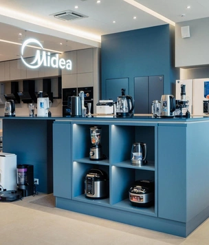 Новый шоурум бытовой техники Midea и Toshiba в Москве