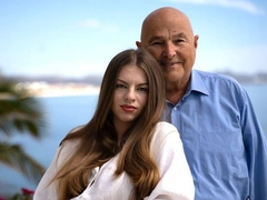 «Это не деньги, а любовь»: 81-летний немецкий миллиардер обвенчался с 26-летней россиянкой
