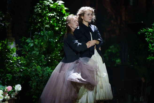 «Дядя Ваня»&nbsp;— это ощущение кризиса конца века и безысходности, признался режиссер | Источник: Василий Вагин / «Красный факел»