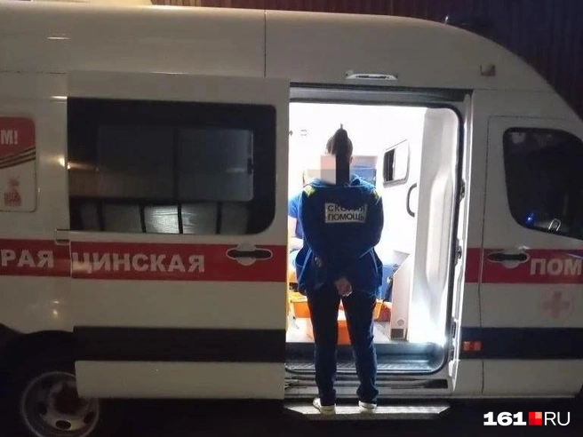 Бригада скорой помощи отреагировала профессионально и оказала мужчине первую помощь | Источник: предоставлено семьей пострадавшего